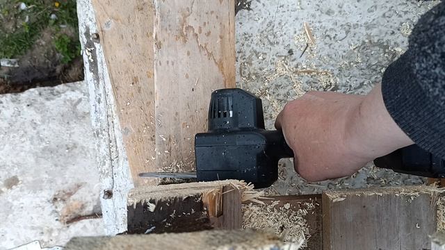 Садовая Пила аккумуляторная цепная мини сучкорез