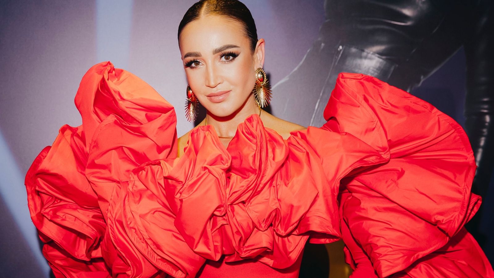 ОЛЬГА БУЗОВА!