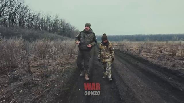 После ранения боец передает опыт новичкам на полигоне