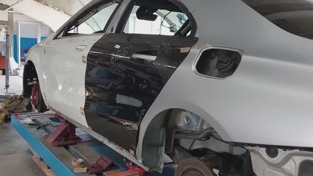 Накосячил с мерсом, буду класть плитку