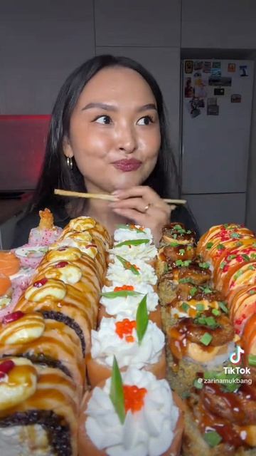 Роооооллы Мукбанг