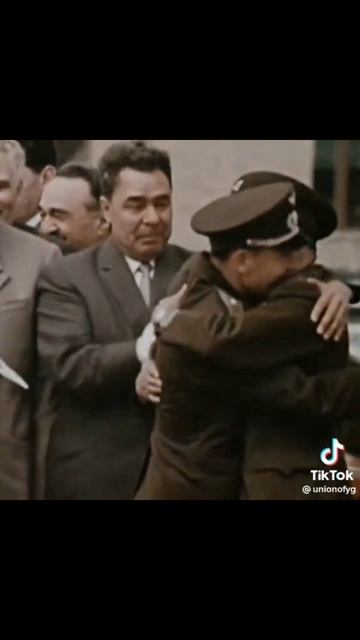 С днём космонавтики...