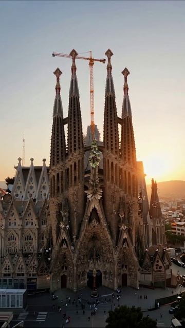 Величие Саграда Фамилия: история и архитектура #СаградаФамилия #Гауди #Архитектура