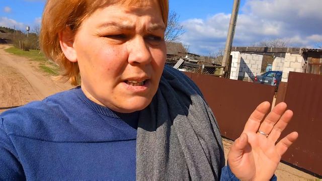 Пеку куличи. Погода супер.