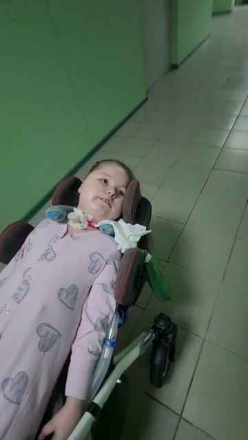 одно из главных больничных дел, конечно же первым делом просто прокатиться в коляске 😌💪👸🙂#евасма