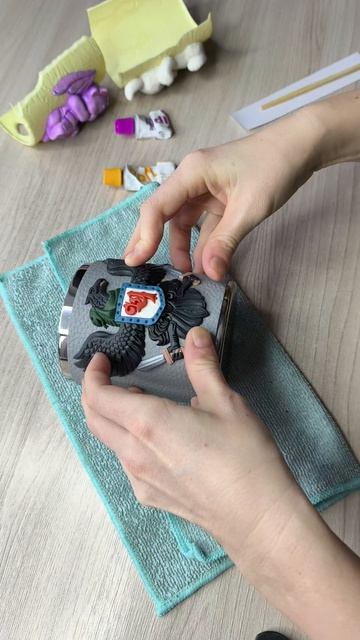 Моих работ нет на маркетплейсах 😏