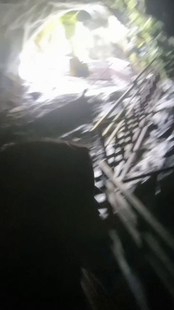 внутри Лаклинской пещеры, она находится на территории Геопарка ЮНЕСКО «Янган-Тау»