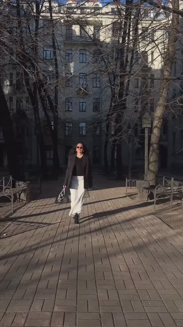 Питерские прогулки по городу весной✨Светский Петербург идет на культурные мероприятия.