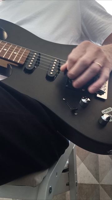 Электрогитара ROCKDALE