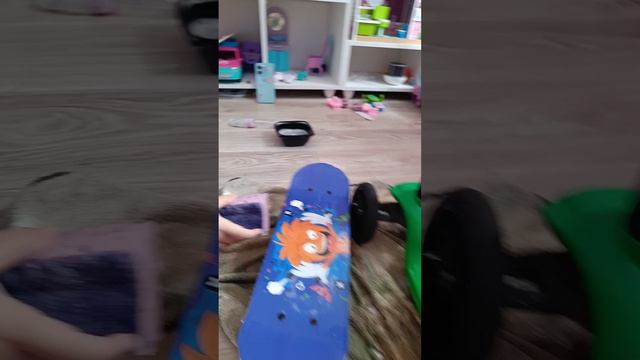 Играем с Кирой.mp4