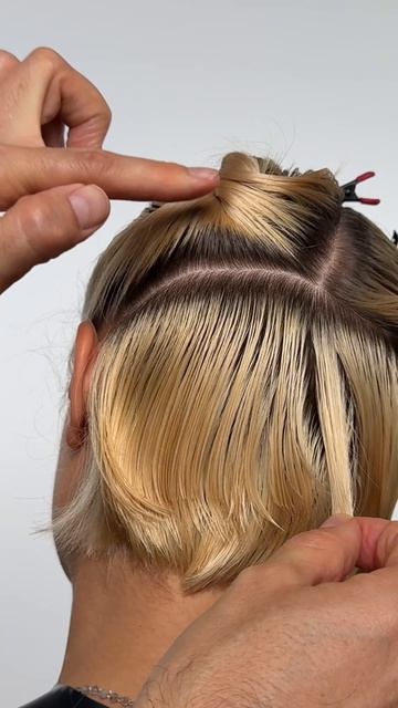 МК Бикси в слоях с трендовой челкой Https://d.elyutin.school/bixie-with-bangs-2026?utm_source=rutube