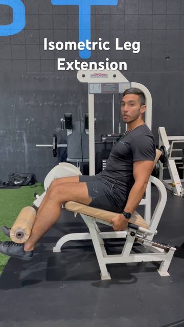Статическое разгибание ноги с удержанием / Isometric hold one  Leg Extensions