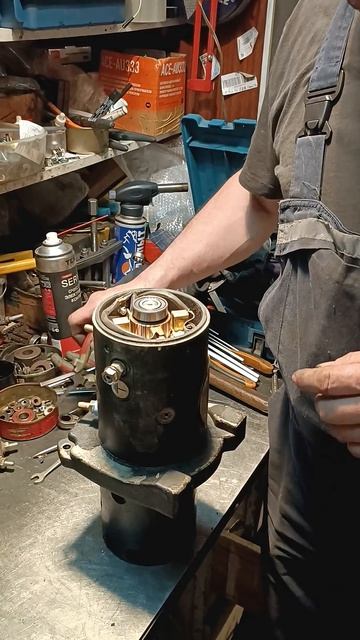 Установка щеточного узла Runva на мотор лебёдки ProTop #LebedkaService #ЛебедкаСервис #Эвакуатор