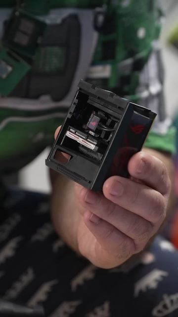 Компьютер из Яиц на Пасху