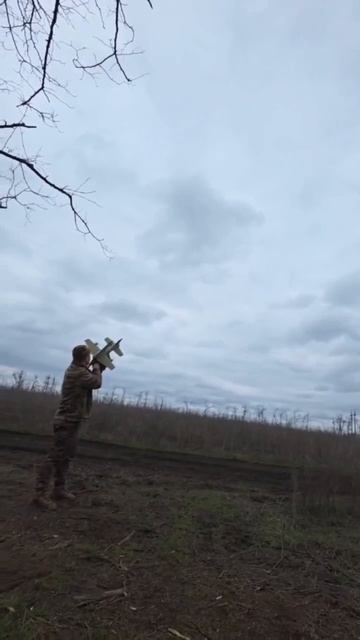 Уничтожение украинского дрона-камикадзе при помощи кинетического дрона-перехватчика «Ёлка». #russia