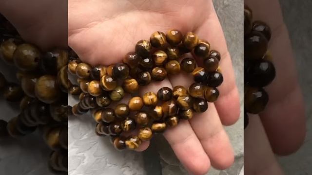 Тигровый глаз с породой, шары в огранке