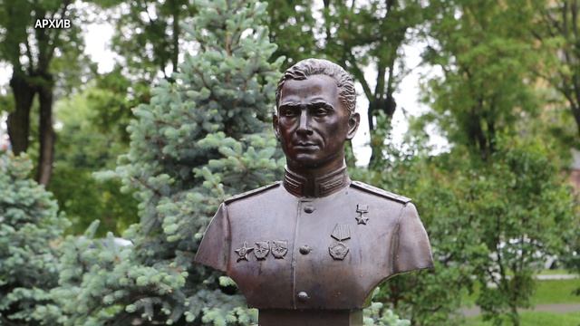 В 15 школах Армавира появятся памятники Героям Советского Союза