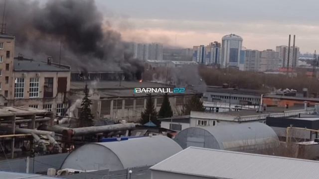 Пожар на проспекте Космонавтов в Барнауле