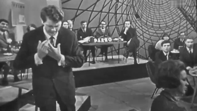 Юрий Гуляев - Из-за острова на стрежень (1967 г.)