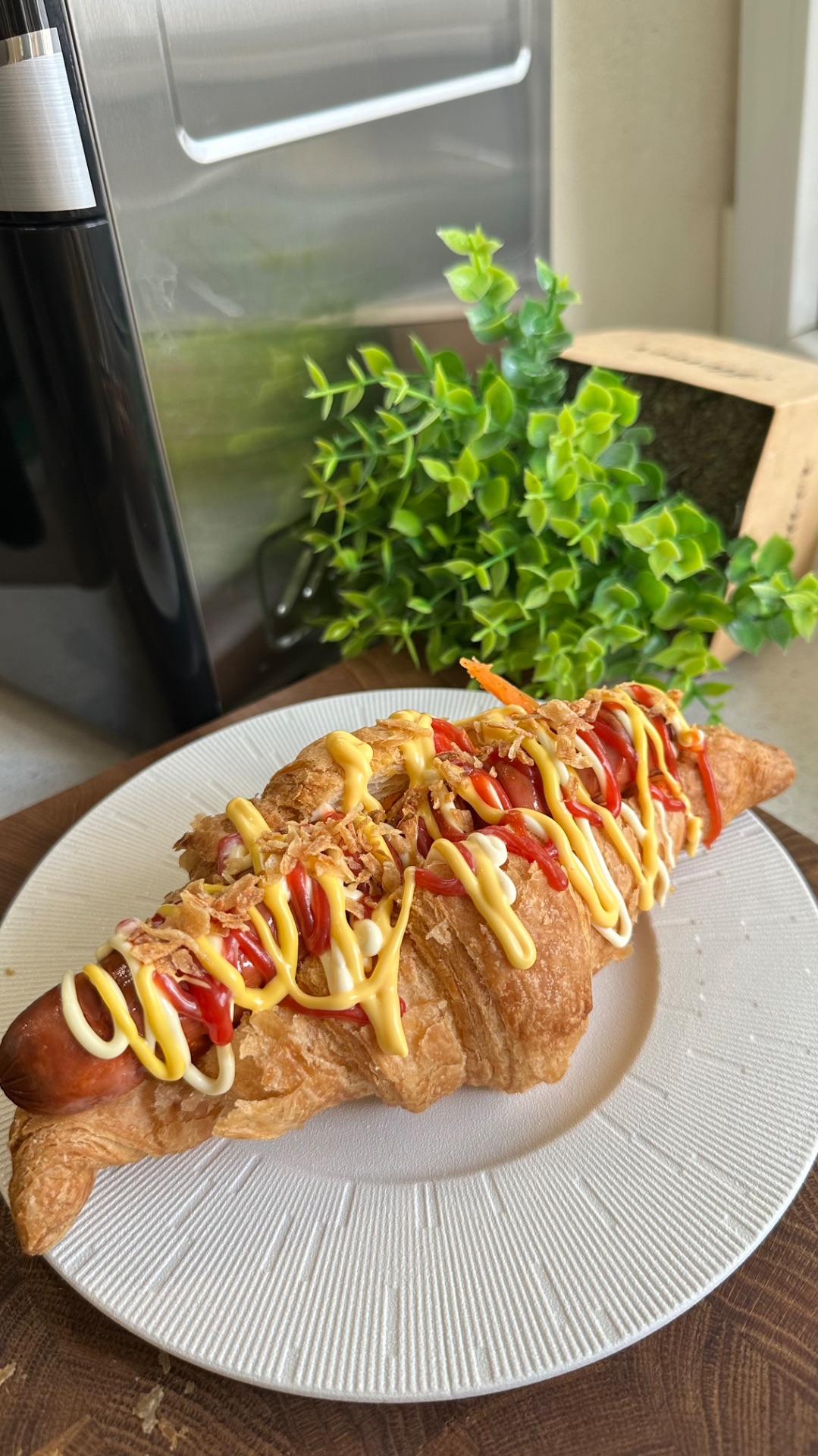 Хот-дог в круассане