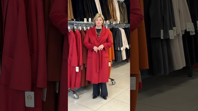 Новая коллекция пальто из премиальой итальянской ткани Лоро Пиано с международный выставки. Инф.