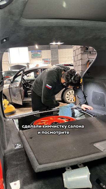 Перетяжка руля автомобиля Porsche Cayenne под оригинал в алькантару — часть 2