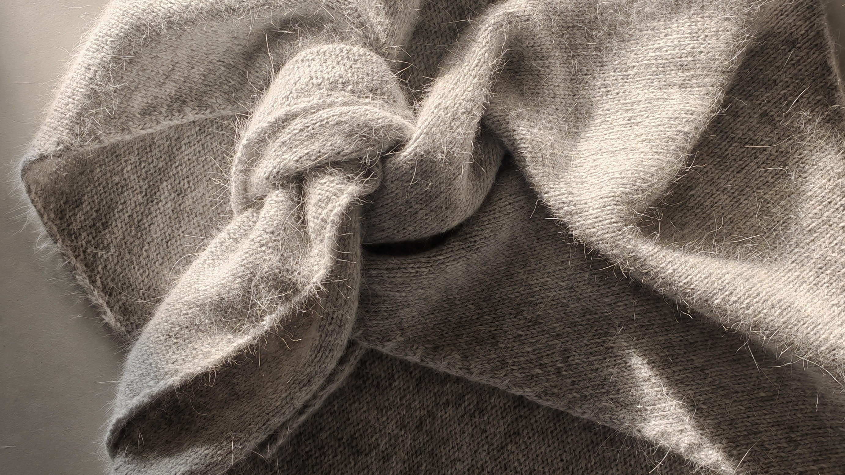 Косынка из пуха норки