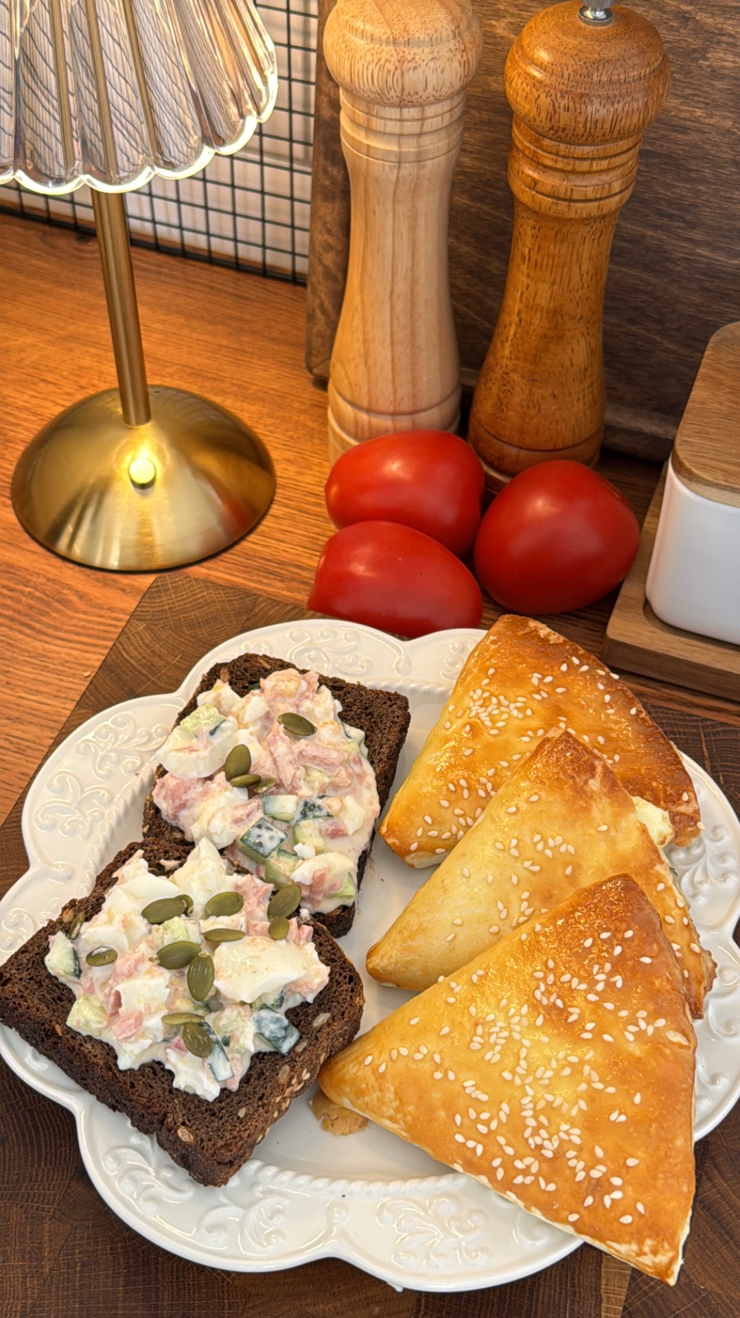 97DCF8D7-04F6-4655-B068-D1E75F299293