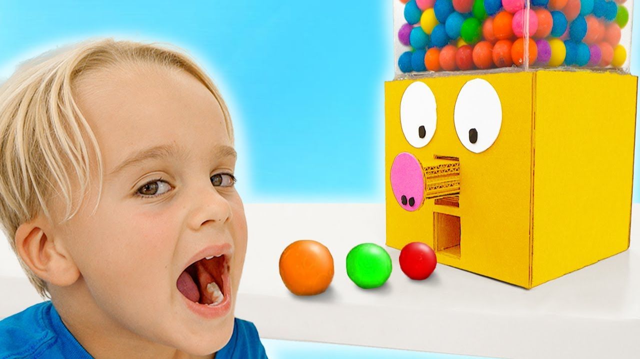 Крис чинит автомат с жевательной резинкой!