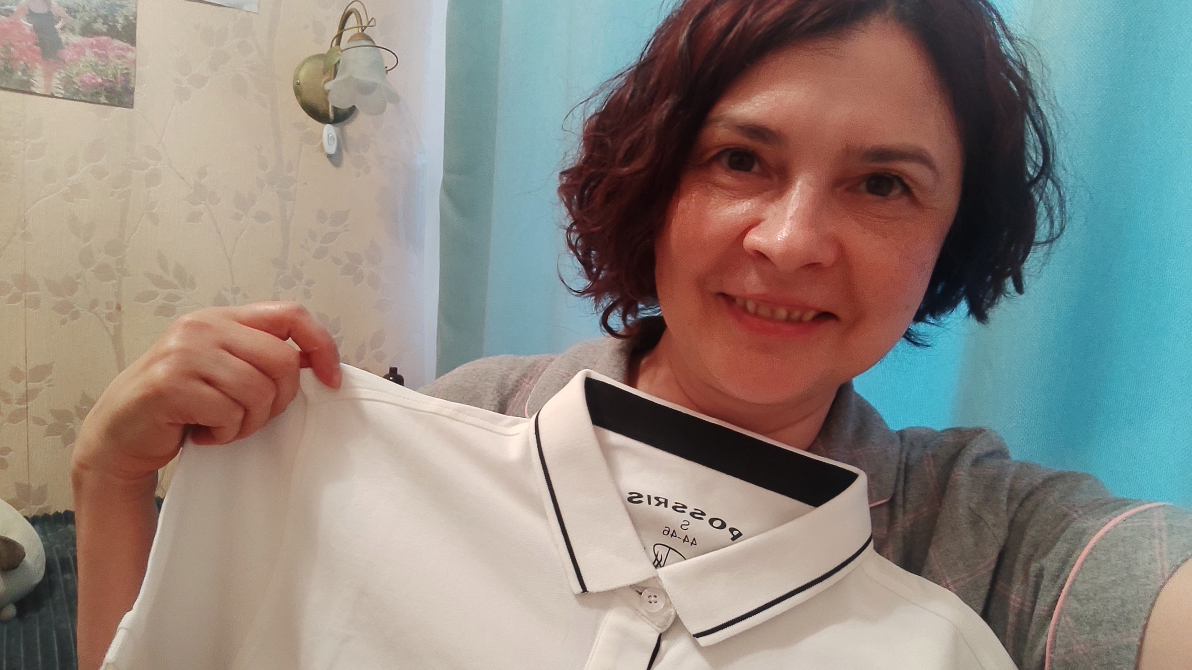 АСМР 🍰 Распаковываю подарки, куличи, футболки и болтаю обо всем 🍰