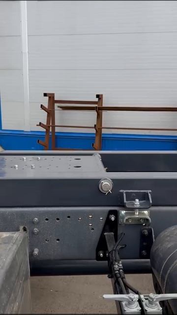 Сделали переоборудование Scania 6х6 под сменные кузова...