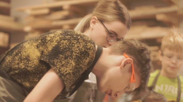 Умелые мастера