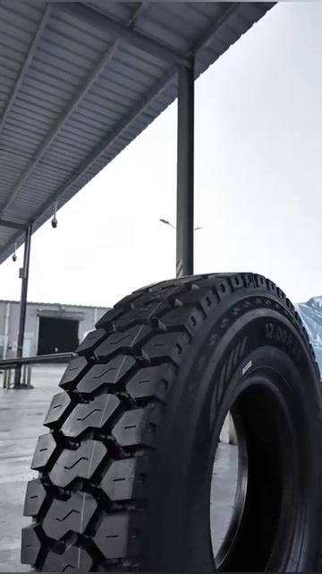 Грузовые шины на самосвал 12.00R20