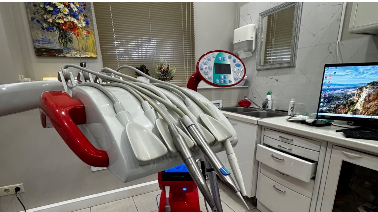 Вторые сутки после имплантации зубов. Что могу есть. Ощущения. Лечение зубов. Стоматологи.