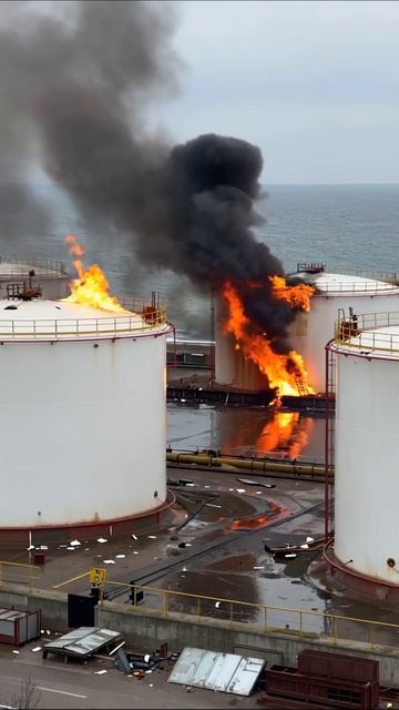 Пожар на складе: последняя капля для экологии #экология #пожар #катастрофа