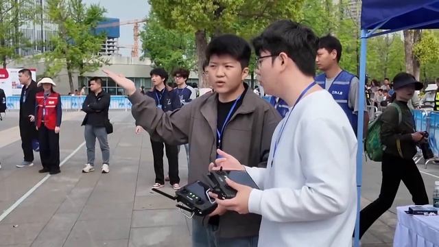 🎮Первые Всемирные игры дронов стартовали в Чэнду