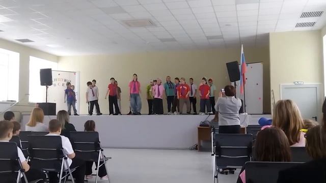 Выступление  ребят в школе/ Мишин  класс