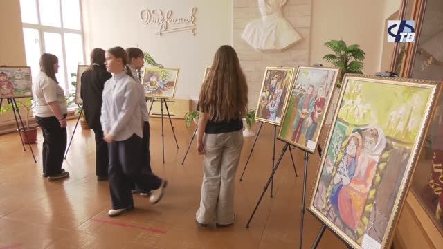 К Светлому празднику Пасхи учащиеся художественной школы подготовили тематическую выставку