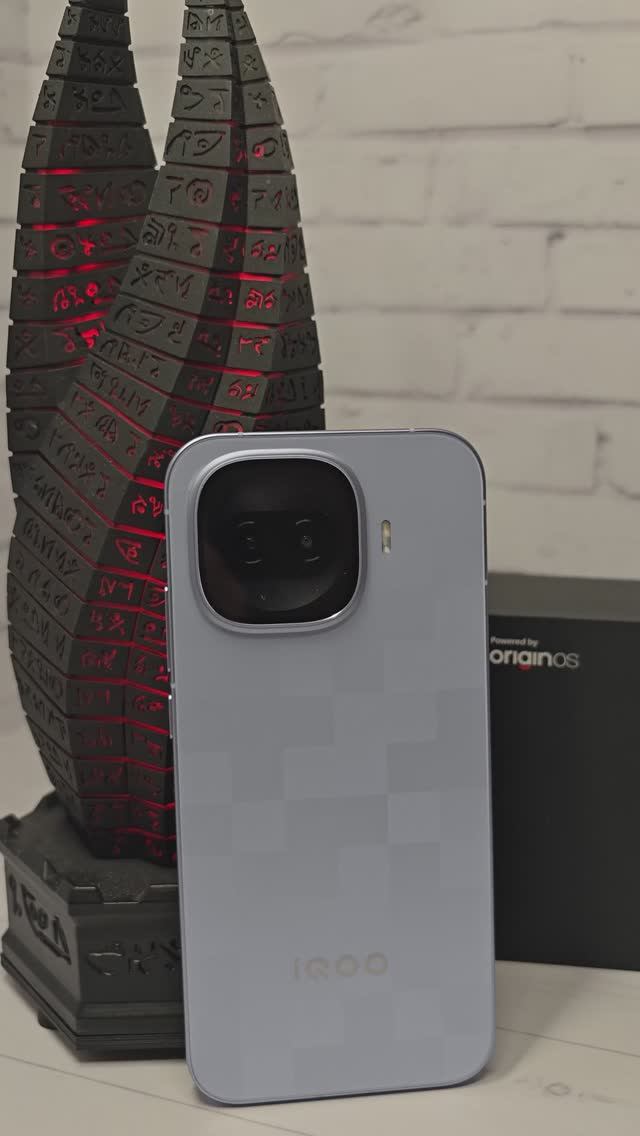 Что хорошего в смартфоне за 35 000? Все плюсы и минусы IQOO 15R #iqoo #iqoo15r #компактныйсмартфон