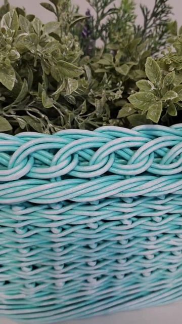 Корзины - одни из самых универсальных изделийИх можно и для красоты,и для хранения использовать