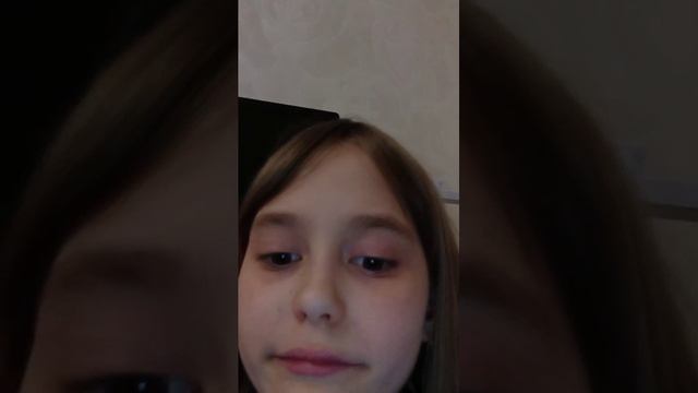 Фенечка решилась на вторую трансляцию😯😯