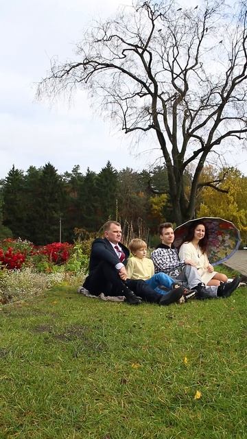 Семейная фотосессия в Минском Ботаническом саду.