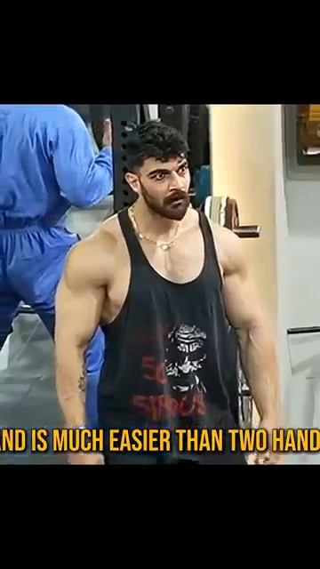 Уборщик ТРОЛЛИТ одной рукой