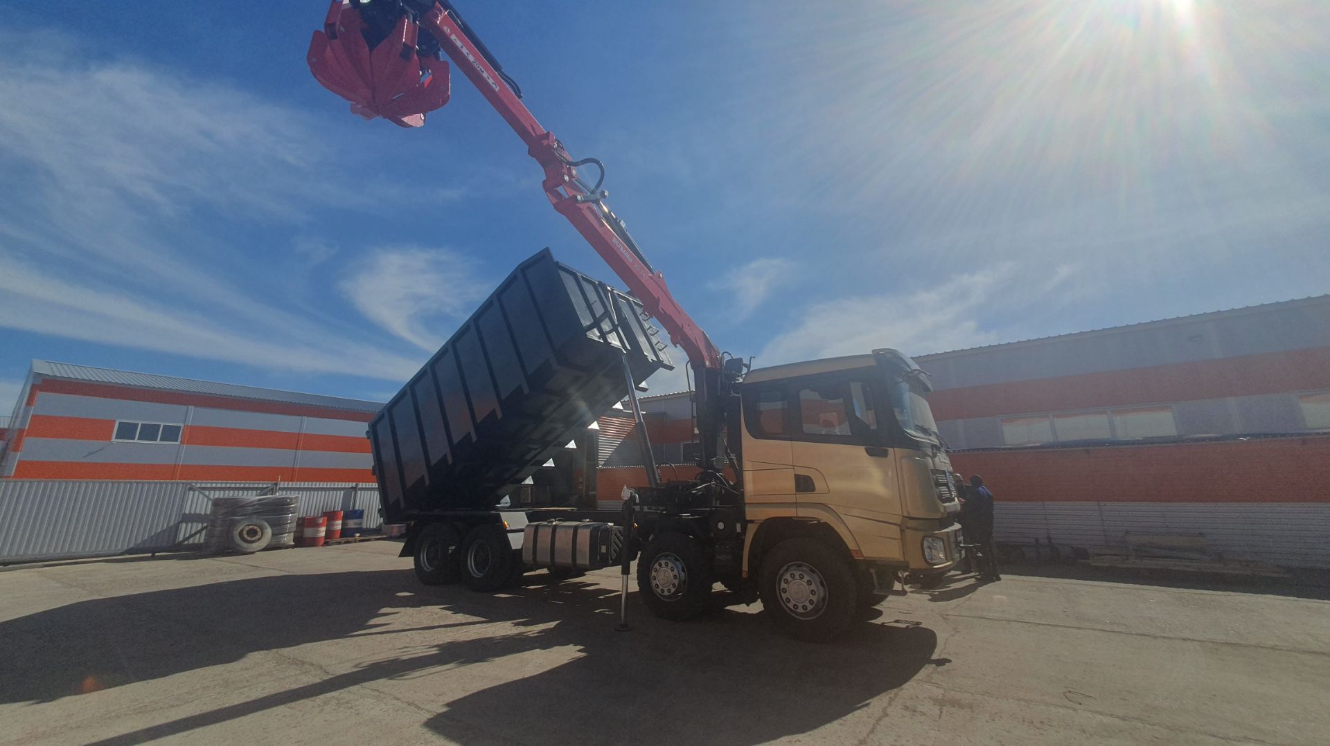 ПРОЕКТ КИТАЕЦ - ЛОМОВОЗ НА БАЗЕ SHACMAN 8X4. МИНИ СЕЛЬХОЗНИК FAW 4X2.