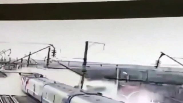 Поезд Владивосток — Москва столкнулся с зерновозом в Амурской области

Китайский водитель грузовика