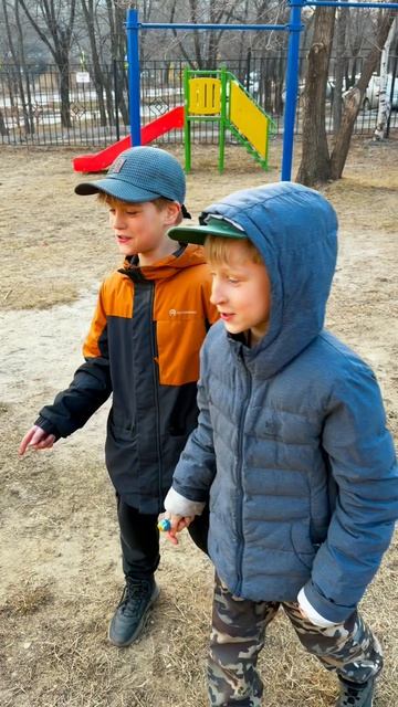 Китайка Два ЧупаЧупса😂🍭