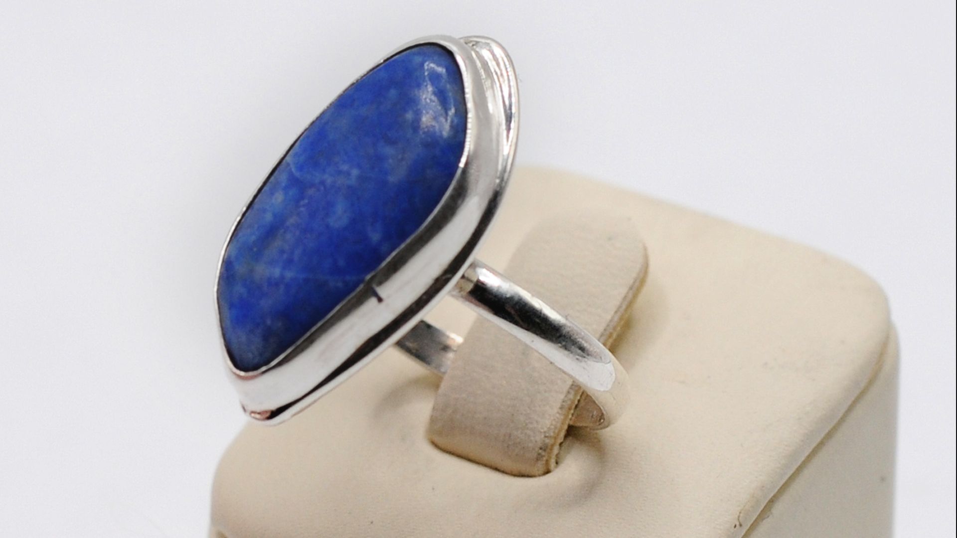 Кольцо Лазурит (Памир)