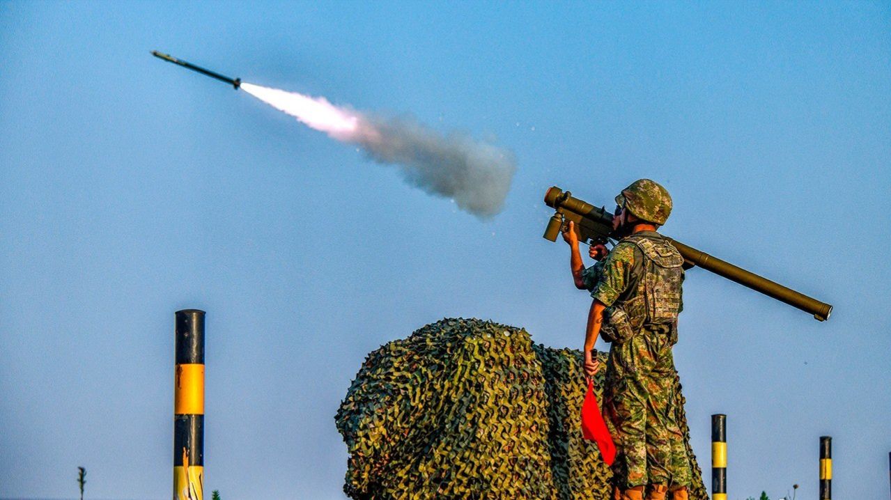 Xitoy Eronga Qurol Yuborishga Tayyorlanmoqda — AQSH Razvedkasi