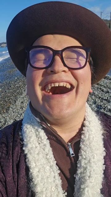 улыбайтесь каждый день ☀