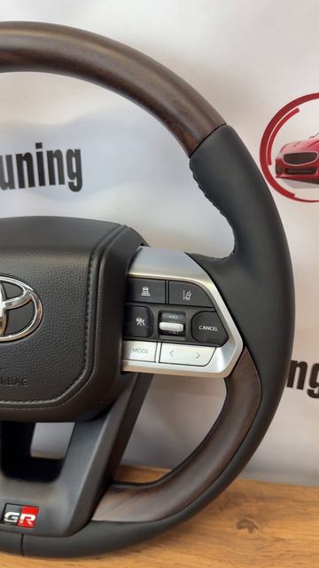 Премиум рули на Toyota Land Cruiser в компании FunTuning #тюнинг #руль #рультойота